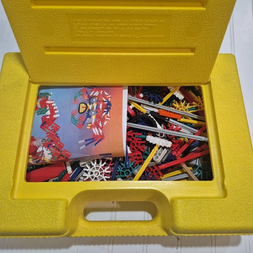 K'nex Yellow Traveling Case With A Lots Of Knex